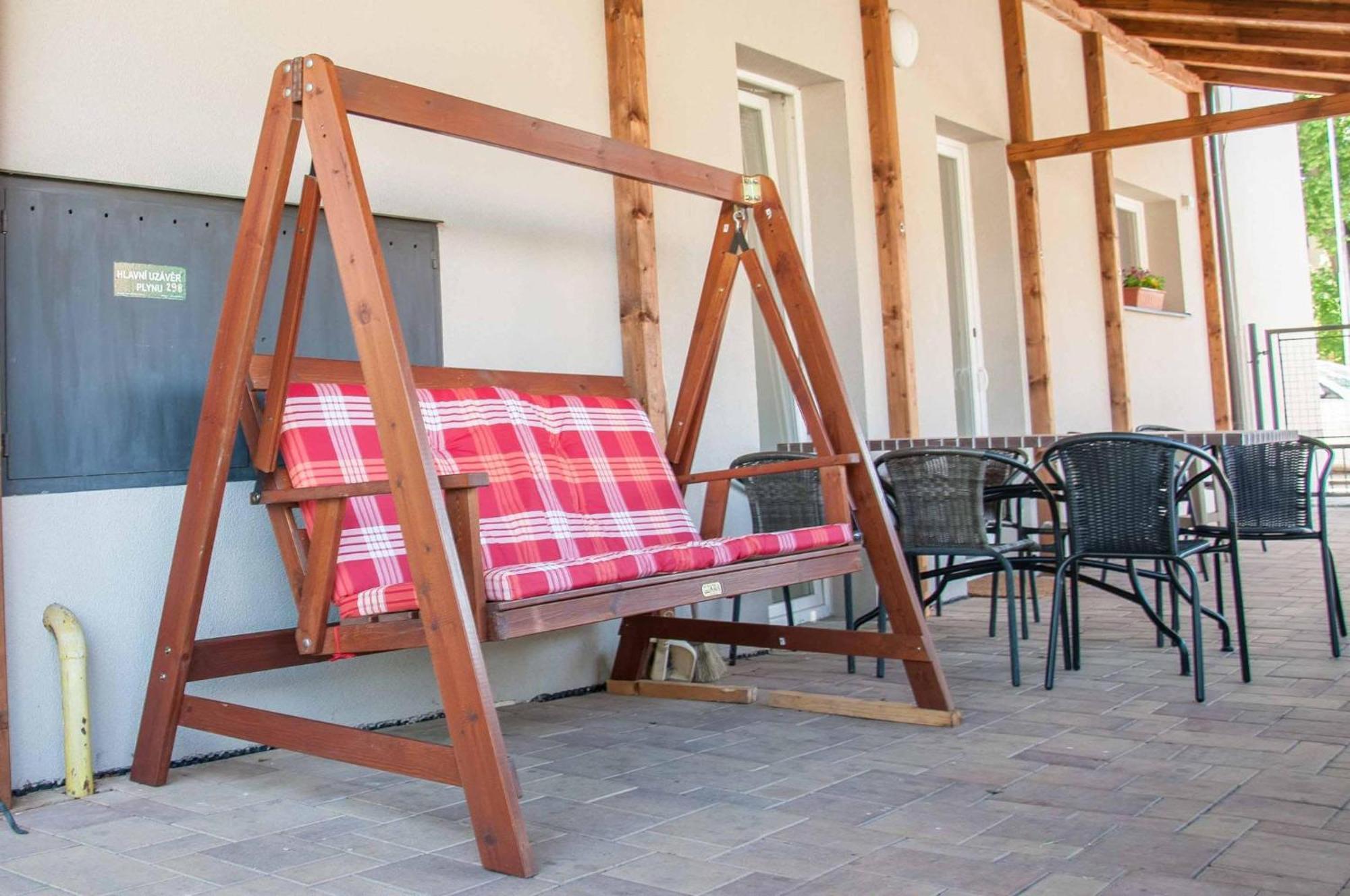 Appartamento Apartmán Železnice Esterno foto