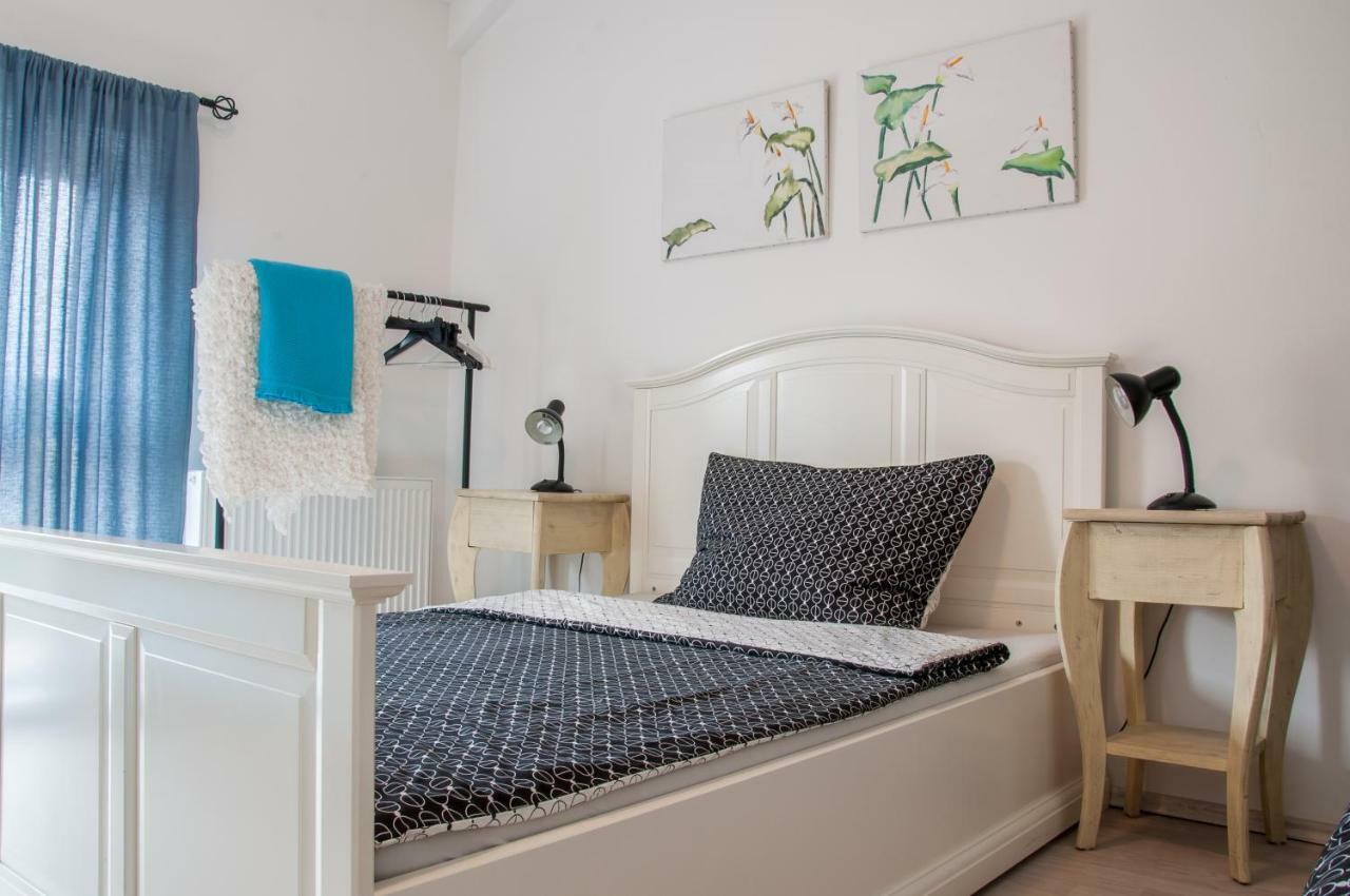 Appartamento Apartmán Železnice Esterno foto